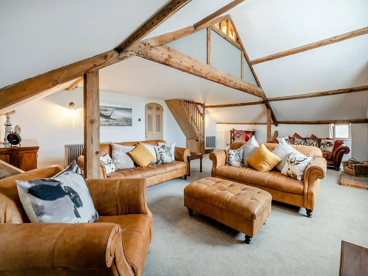 Σπίτι διακοπών Airy Hill Manor - The Penthouse Βίλα Γουίτμπι